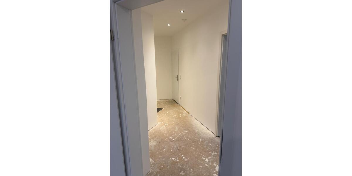 Etagenwohnung Schwelm - 2 Zimmer, 94 m&sup2;, 1.180&euro; | Angebot:25793329