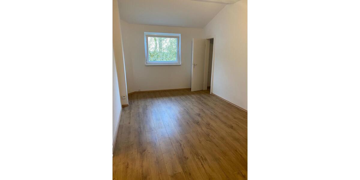 Etagenwohnung Wuppertal Elberfeld - 1 Zimmer, 30 m&sup2;, 360&euro; | Angebot:25807080