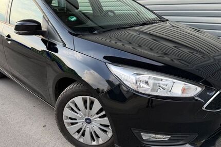 Ford Focus 50.873 km 10.689 &euro; Wuppertal 42285
