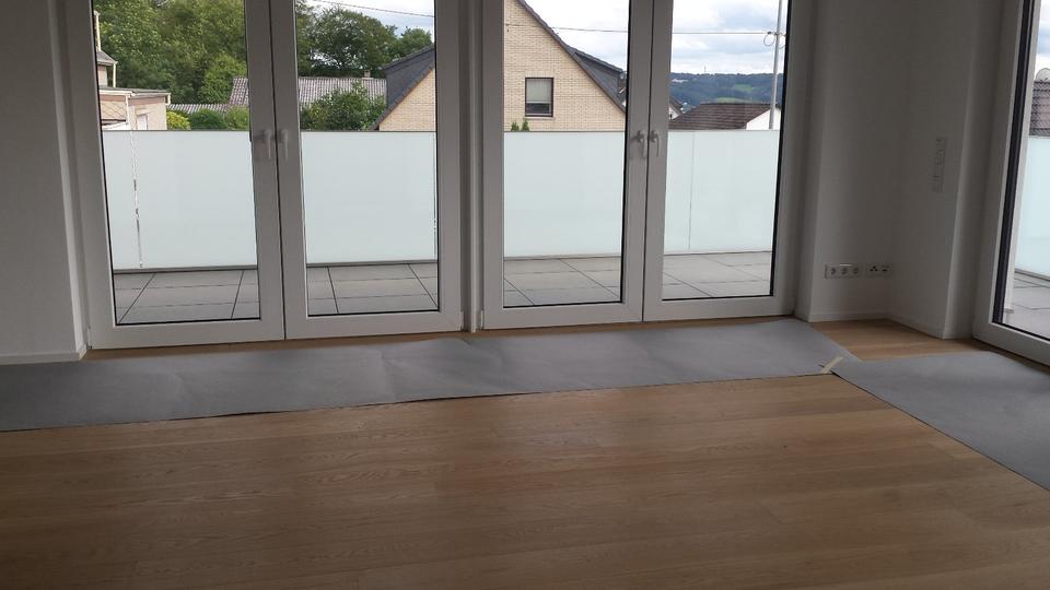 Terrassenwohnung Wuppertal Eckbusch - 3 Zimmer, 86 m&sup2;, 1.290&euro; | Angebot:25792059