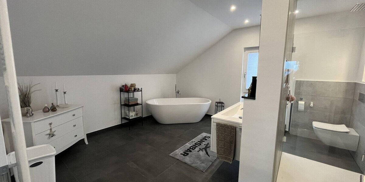 Einfamilienhaus Velbert Neviges - 5 Zimmer, 180 m&sup2;, 919.000&euro; | Angebot:26731435