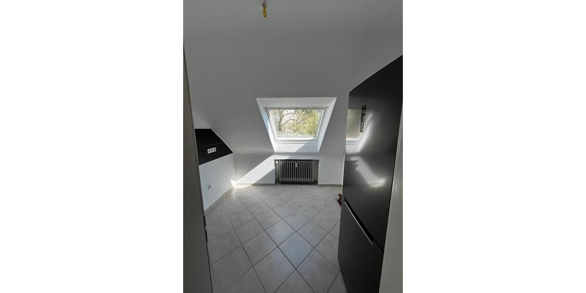 Dachgeschoßwohnung Wuppertal Cronenberg - 3 Zimmer, 64 m&sup2;, 520&euro; | Angebot:26636768