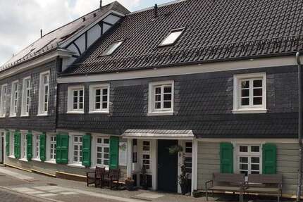 Wohnung Remscheid Lüttringhausen Lüttringhausen - 5 Zimmer, 132 m&sup2;, 295.000&euro; | Angebot:26032345