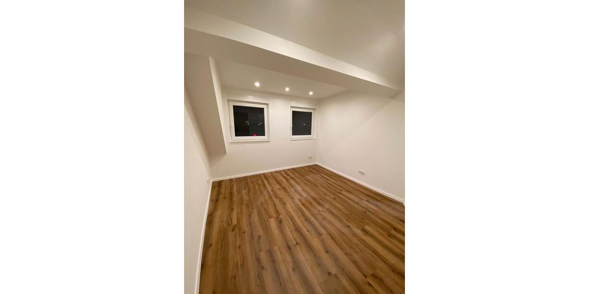 Dachgeschoßwohnung Iserlohn - 1 Zimmer, 65 m&sup2;, 600&euro; | Angebot:26429943