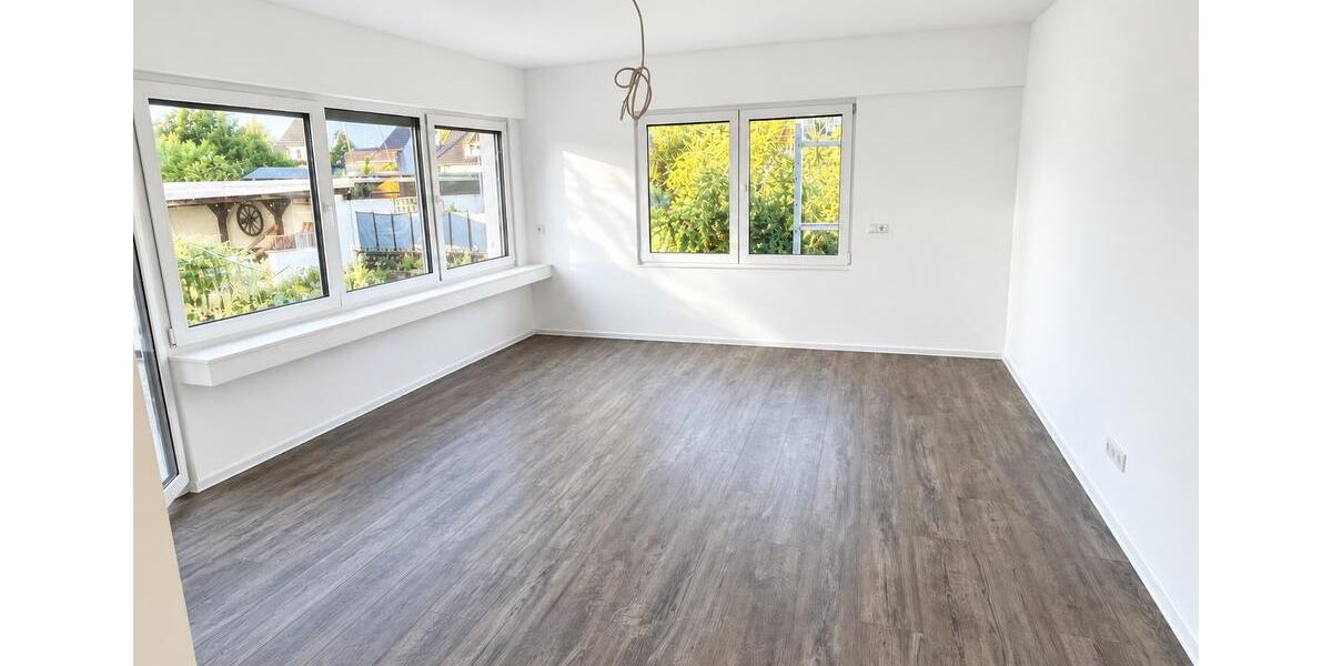 Erdgeschoßwohnung Menden (Sauerland) Berkenhofskamp - 3 Zimmer, 94 m&sup2;, 1.270&euro; | Angebot:27606111