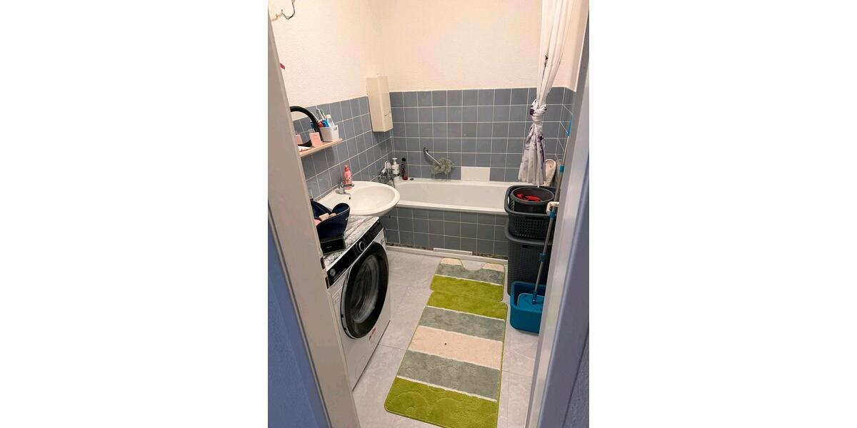 Etagenwohnung Wuppertal Gemarkung Elberfeld - 3 Zimmer, 90 m&sup2;, 1.050&euro; | Angebot:25865903