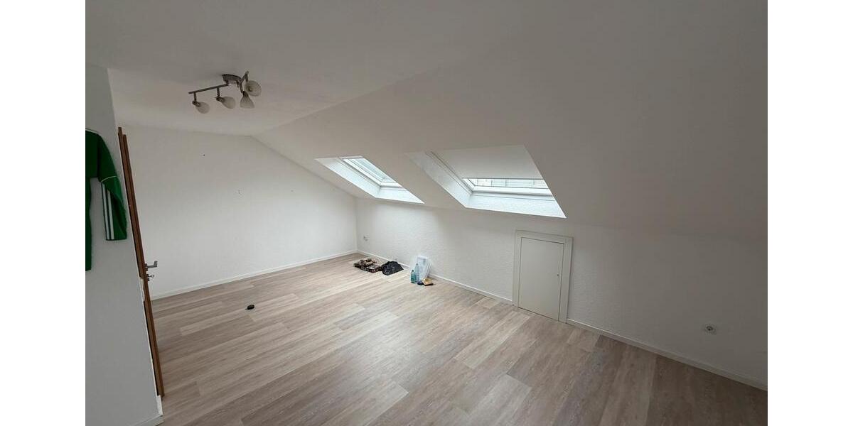 Reihenhaus Iserlohn Sümmern - 5 Zimmer, 133 m&sup2;, 280.000&euro; | Angebot:26061110