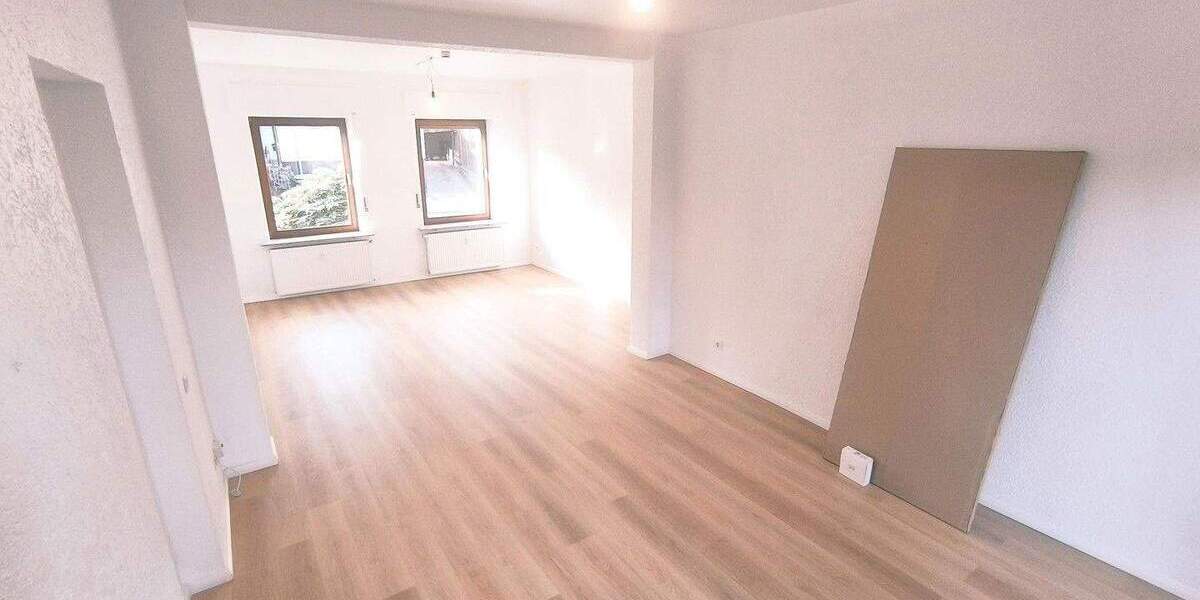 Etagenwohnung Schwerte Westhofen - 3 Zimmer, 107 m&sup2;, 1.150&euro; | Angebot:25784621