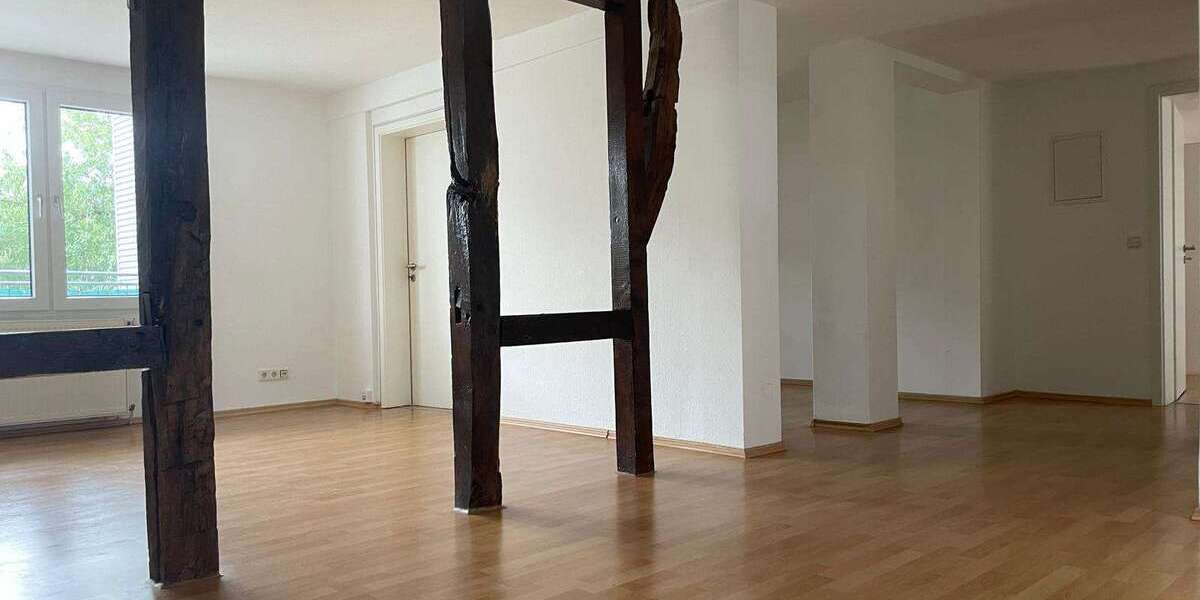 Etagenwohnung Radevormwald - 4 Zimmer, 109 m&sup2;, 990&euro; | Angebot:25892542
