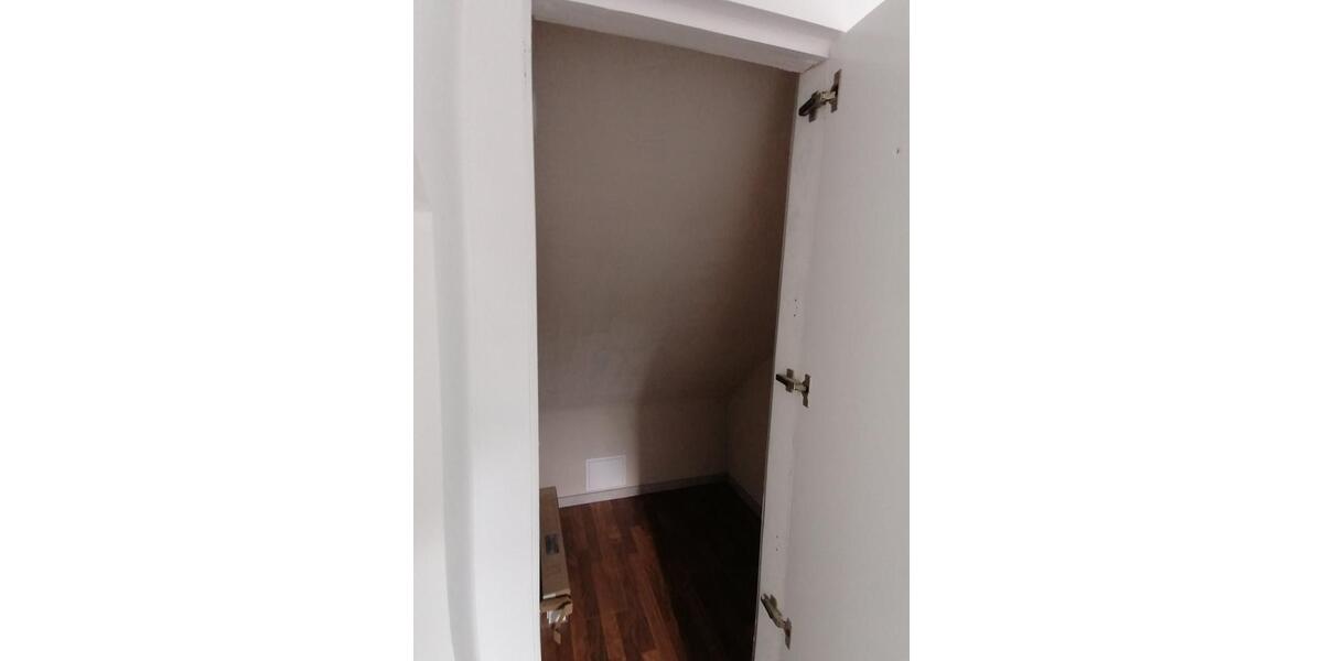 Dachgeschoßwohnung Iserlohn Grüne - 3 Zimmer, 60 m&sup2;, 520&euro; | Angebot:25478956