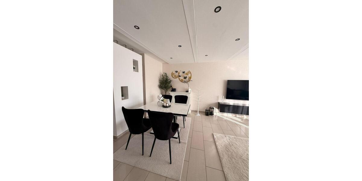 Dachgeschoßwohnung Schwerte - 3.5 Zimmer, 72 m&sup2;, 220.000&euro; | Angebot:25568103