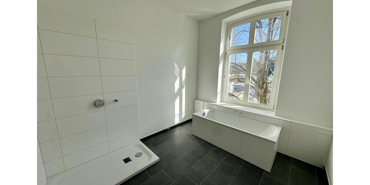 Etagenwohnung Wuppertal Arrenberg - 3 Zimmer, 122 m&sup2;, 1.440&euro; | Angebot:25377649