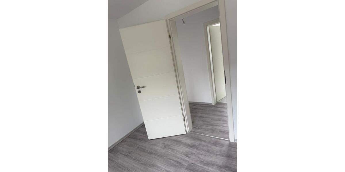 Dachgeschoßwohnung Menden (Sauerland) Bösperde - 3 Zimmer, 90 m&sup2;, 1.220&euro; | Angebot:26612608