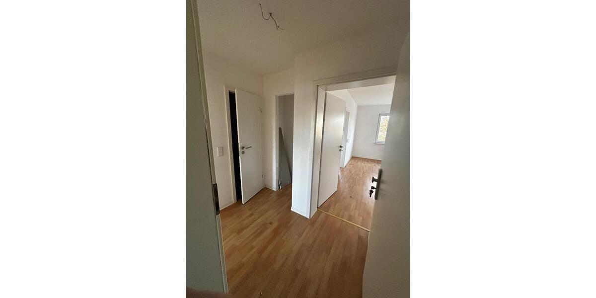 Etagenwohnung Wuppertal - 2 Zimmer, 60 m&sup2;, 560&euro; | Angebot:25854387