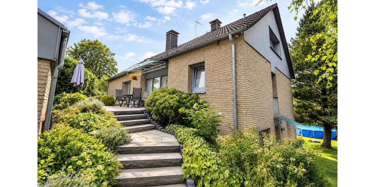 Einfamilienhaus Kierspe - 9 Zimmer, 260 m&sup2;, 678.000&euro; | Angebot:27440687