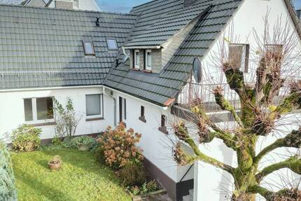 Haus Kierspe Kierspe Dorf - 7 Zimmer, 153 m&sup2;, 320.000&euro; | Angebot:25688494