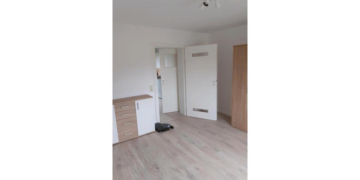 Etagenwohnung Remscheid Gemarkung Bergisch Born - 2 Zimmer, 36 m&sup2;, 310&euro; | Angebot:26634723