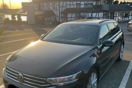 VW Passat Variant 97.000 km 21.900 &euro; Wipperfürth 51688