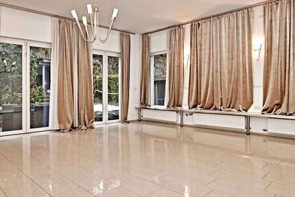 Wohnung Iserlohn Grüne - 5 Zimmer, 200 m&sup2;, 990&euro; | Angebot:25203791