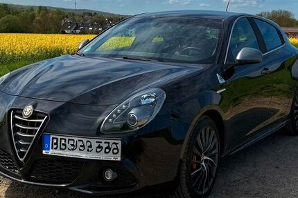 Alfa Romeo Giulietta 89.000 km 15.800 &euro; Waltrop 45731
