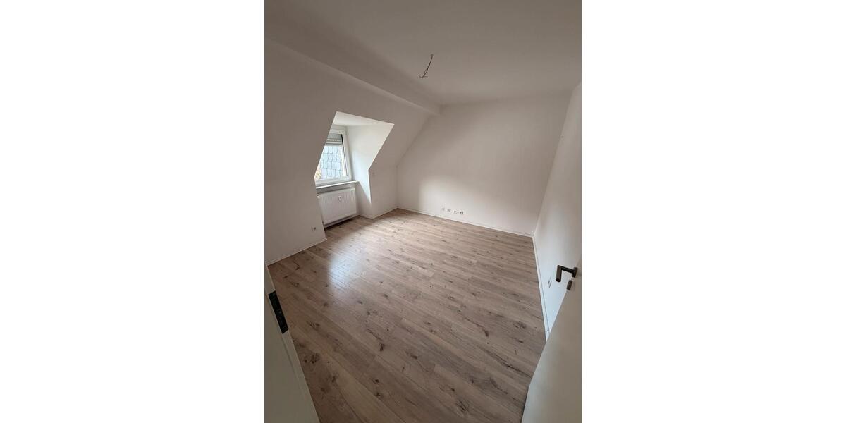 Dachgeschoßwohnung Hagen Dahl - 3 Zimmer, 80 m&sup2;, 1.010&euro; | Angebot:25822588