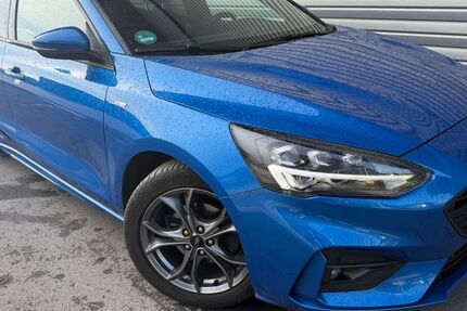 Ford Focus 94.003 km 13.750 &euro; Wuppertal 42285