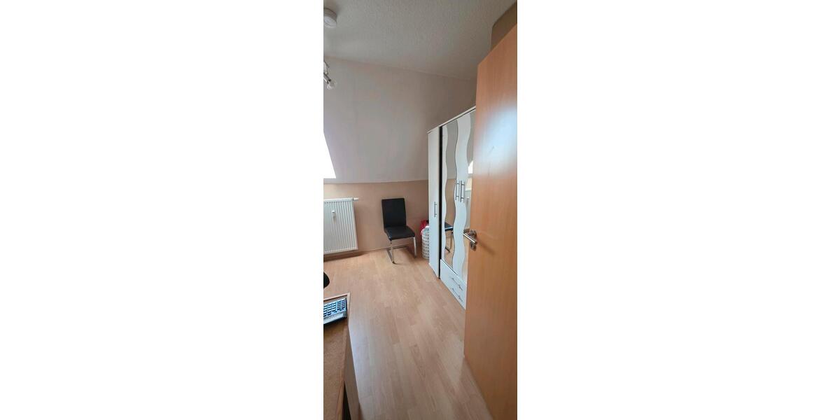 Dachgeschoßwohnung Lüdenscheid Othlinghausen - 2.5 Zimmer, 49 m&sup2;, 350&euro; | Angebot:25867891
