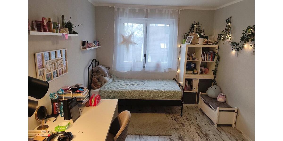 Reihenhaus Remscheid Lüttringhausen - 5 Zimmer, 157 m&sup2;, 2.100&euro; | Angebot:27614969