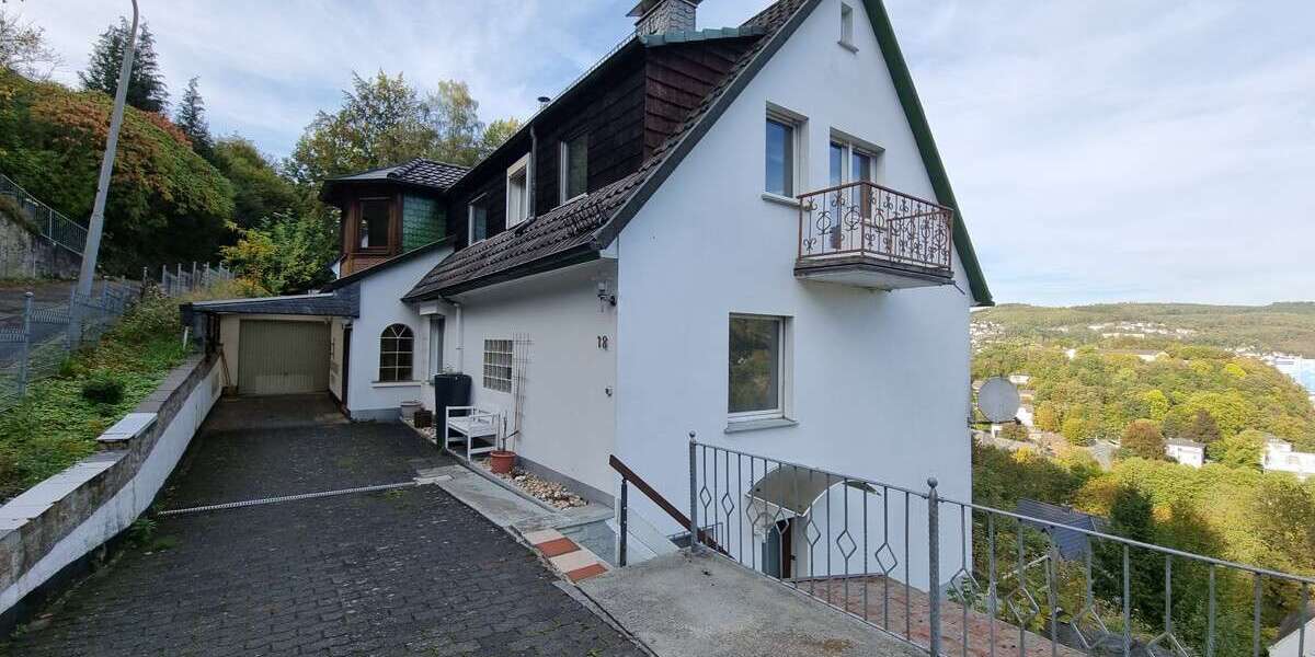 Einfamilienhaus Werdohl - 10 Zimmer, 166 m&sup2;, 135.000&euro; | Angebot:27740480