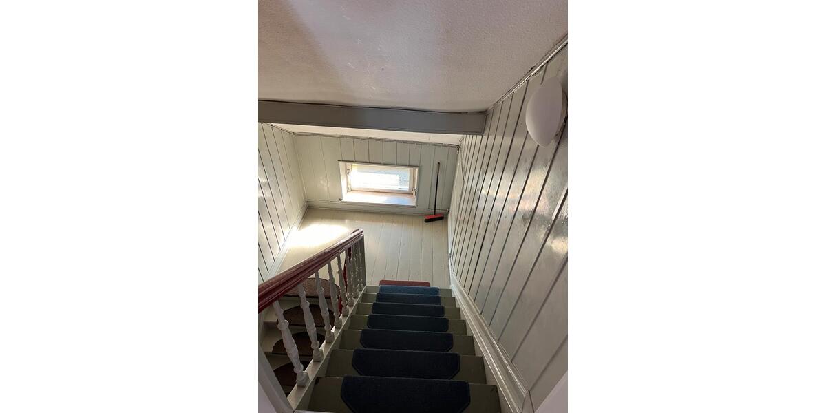 Dachgeschoßwohnung Lüdenscheid Othlinghausen - 3 Zimmer, 49 m&sup2;, 68.000&euro; | Angebot:25258773