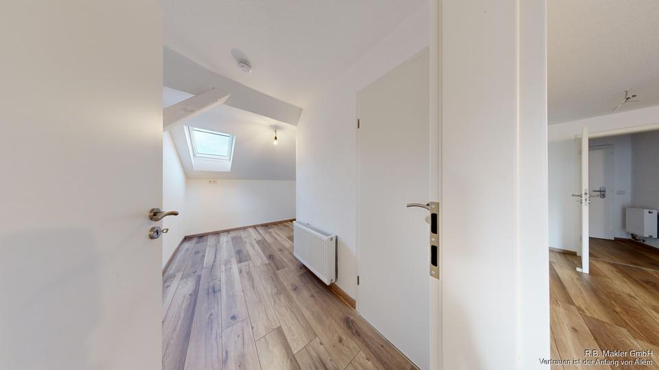 Dachgeschoßwohnung Werdohl - 4.5 Zimmer, 92 m&sup2;, 644&euro; | Angebot:18858047