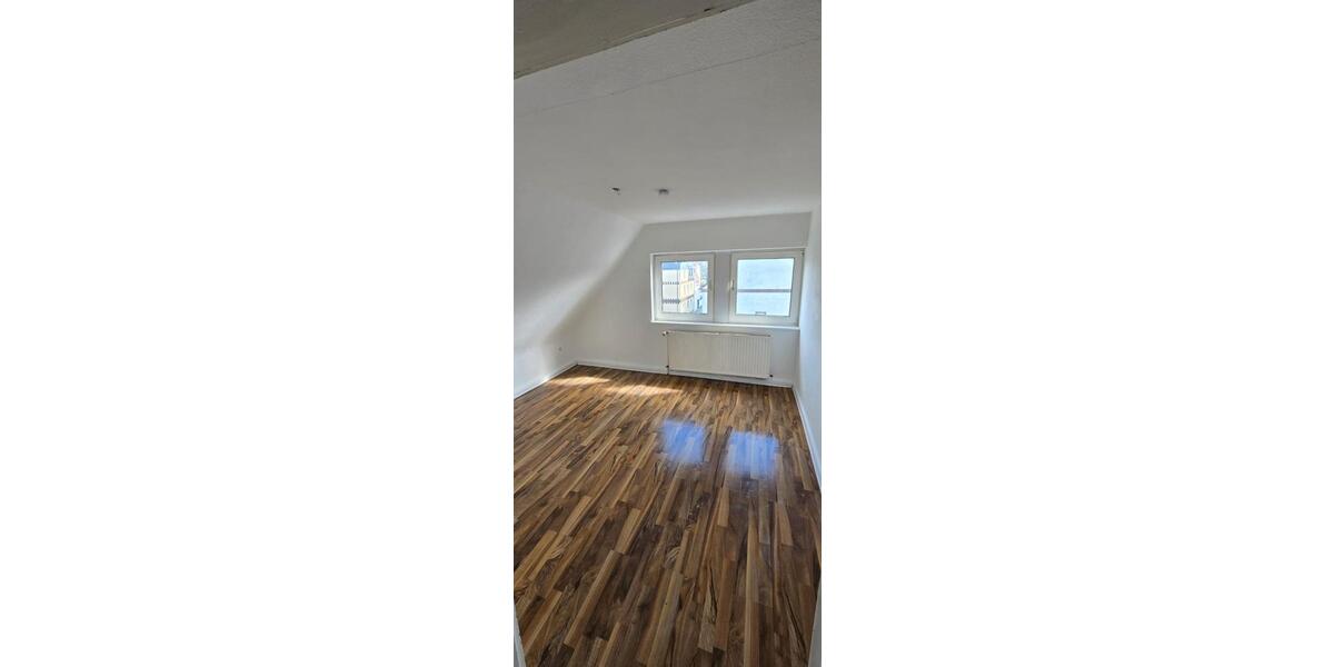 Dachgeschoßwohnung Castrop-Rauxel Bladenhorst - 2 Zimmer, 46 m&sup2;, 320&euro; | Angebot:25988821