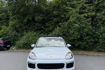 Porsche Cayenne 218.000 km 33.999 &euro; Dortmund 44328