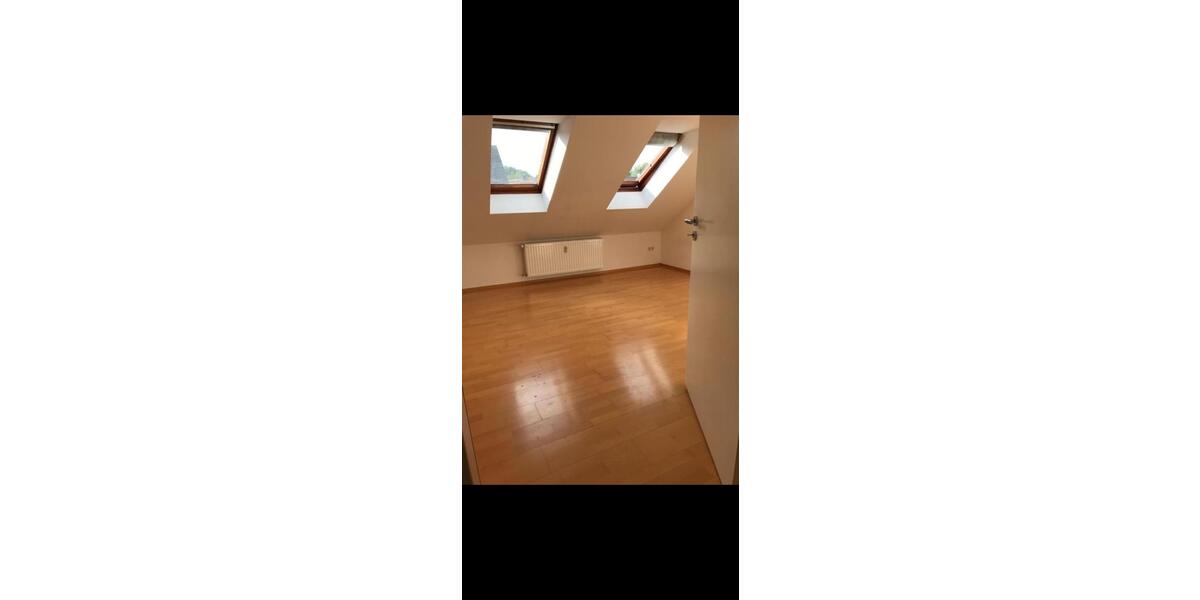 Dachgeschoßwohnung Dortmund Eving - 3.5 Zimmer, 89 m&sup2;, 800&euro; | Angebot:26483920
