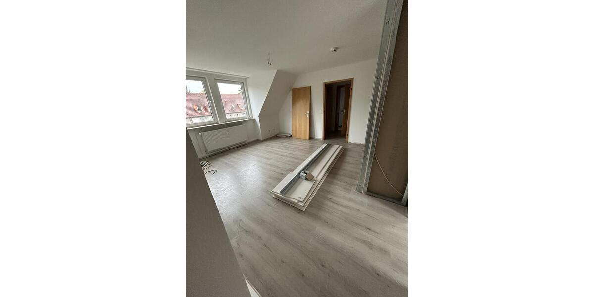 Dachgeschoßwohnung Herne Wanne - 3 Zimmer, 65 m&sup2;, 399&euro; | Angebot:25784507