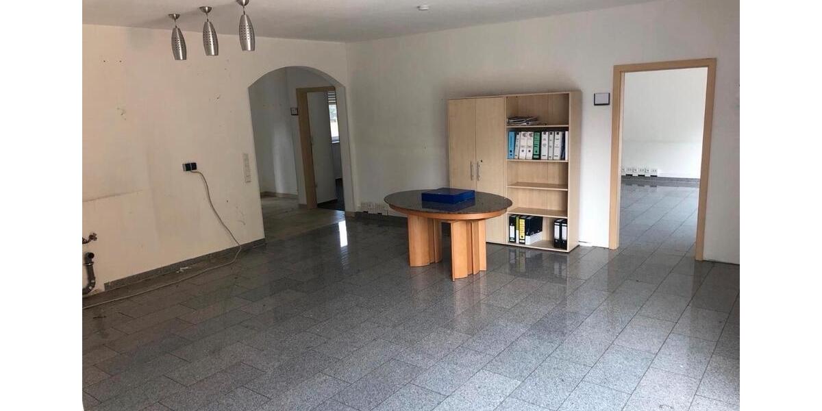Reihenhaus Holzwickede - 5 Zimmer, 200 m&sup2;, 1.600&euro; | Angebot:25352181