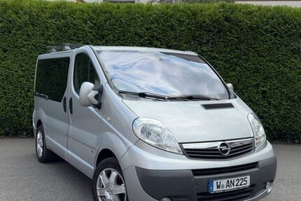 Opel Vivaro 220.000 km 11.500 &euro; Wuppertal 42107