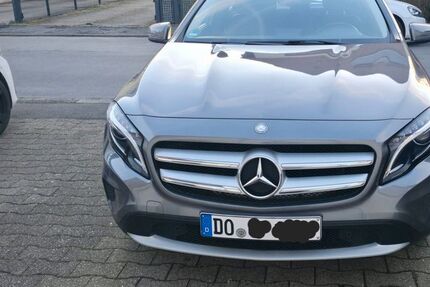 Mercedes-Benz GLA 200 130.000 km 11.999 &euro; Dortmund 44328