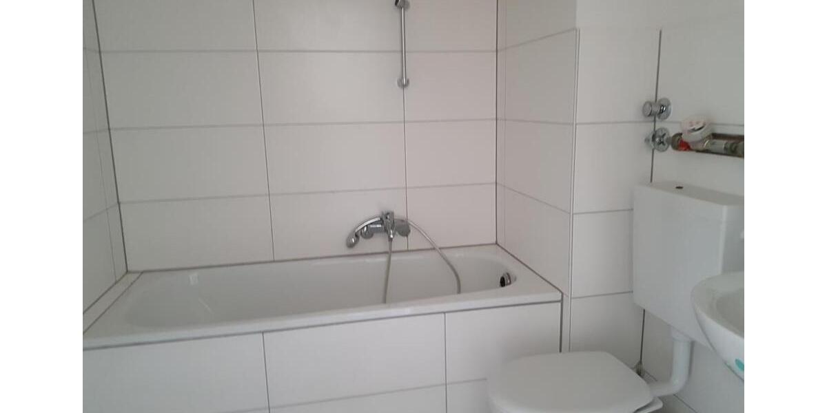 Etagenwohnung Wuppertal Gemarkung Langerfeld - 3 Zimmer, 72 m&sup2;, 699&euro; | Angebot:25918628