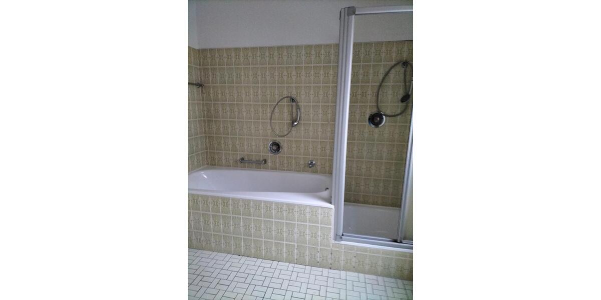 Erdgeschoßwohnung Hagen Hagen-Mitte - 3 Zimmer, 77 m&sup2;, 800&euro; | Angebot:27606105