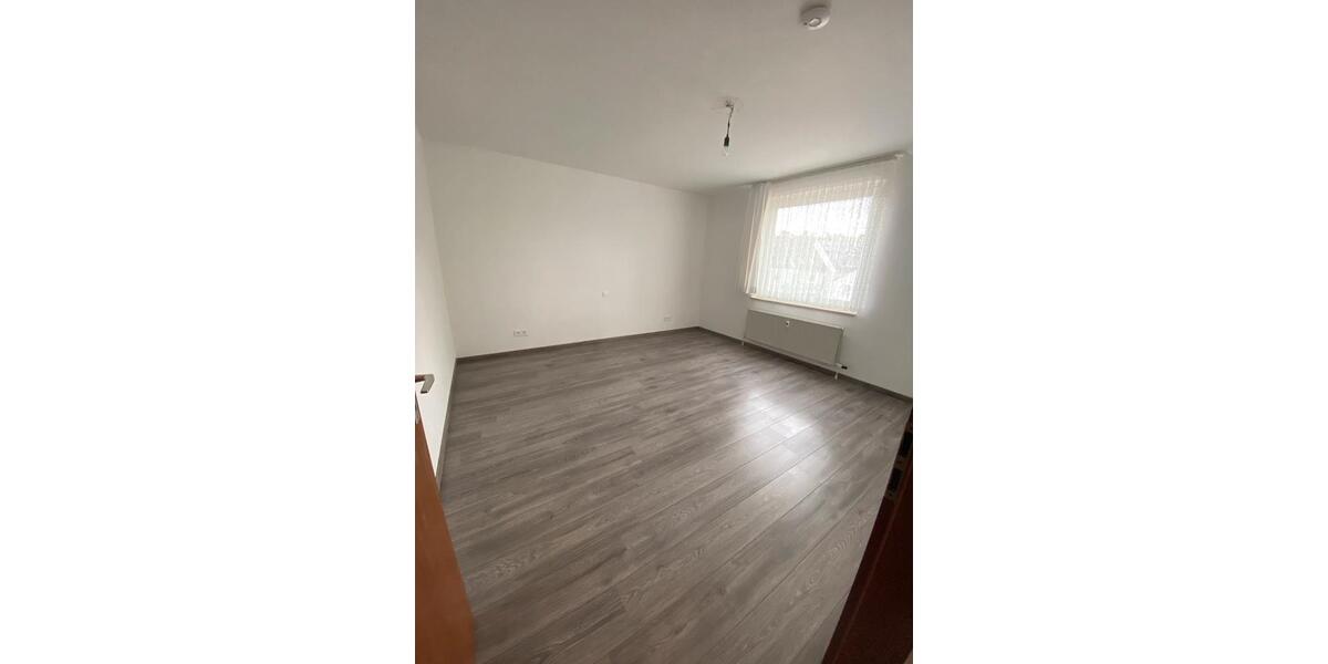 Etagenwohnung Wuppertal Gemarkung Nächstebreck - 2 Zimmer, 72 m&sup2;, 770&euro; | Angebot:26184795