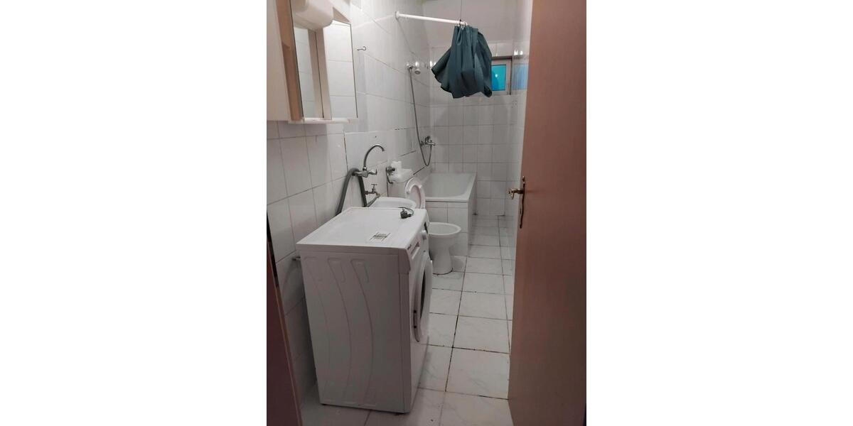 Dachgeschoßwohnung Bochum Bochum-Mitte - 4 Zimmer, 57 m&sup2;, 650&euro; | Angebot:25255184