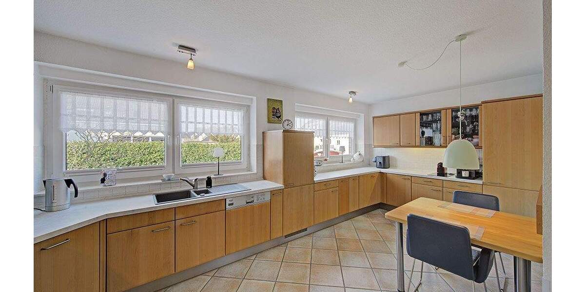 Einfamilienhaus Schwerte Ergste - 8 Zimmer, 330 m&sup2;, 890.000&euro; | Angebot:25685364