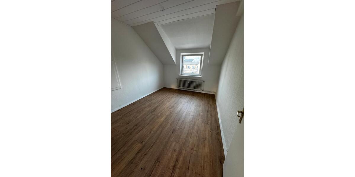 Etagenwohnung Hemer - 3 Zimmer, 90 m&sup2;, 700&euro; | Angebot:26405921