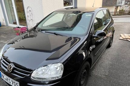 VW Golf 144.000 km 3.900 &euro; Lüdenscheid 58507
