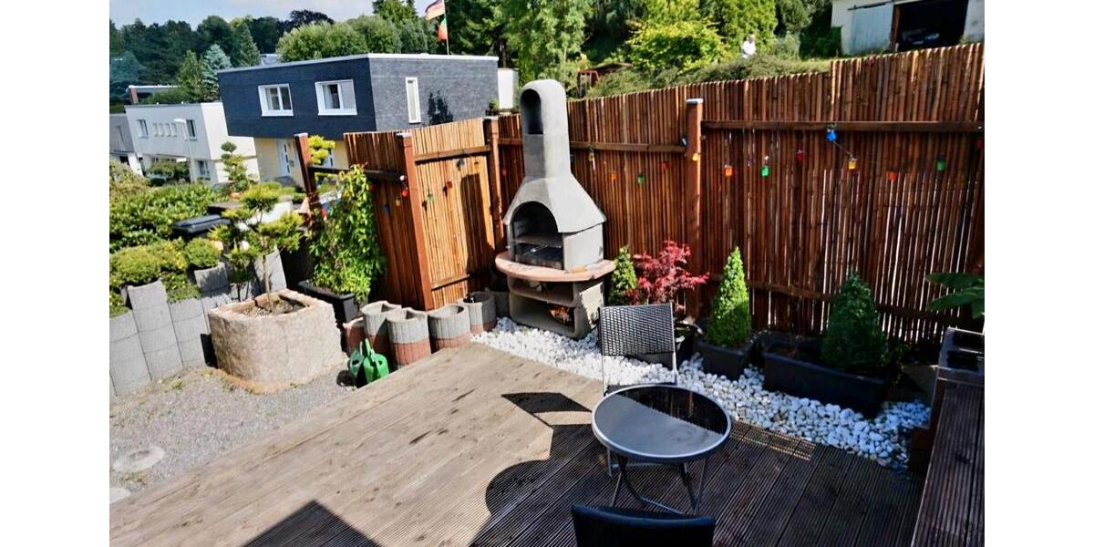 Etagenwohnung Remscheid Lüttringhausen - 3 Zimmer, 90 m&sup2;, 750&euro; | Angebot:25981072