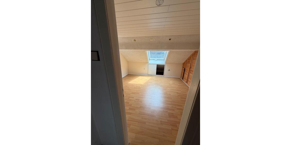 Etagenwohnung Wuppertal - 5 Zimmer, 115 m&sup2;, 970&euro; | Angebot:26678019
