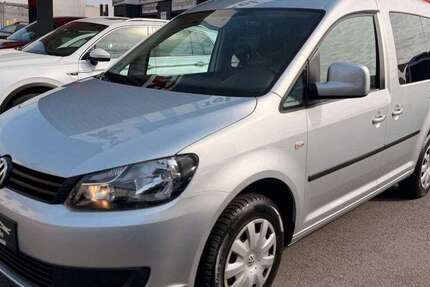 VW Caddy 90.579 km 8.999 &euro; Remscheid 42853