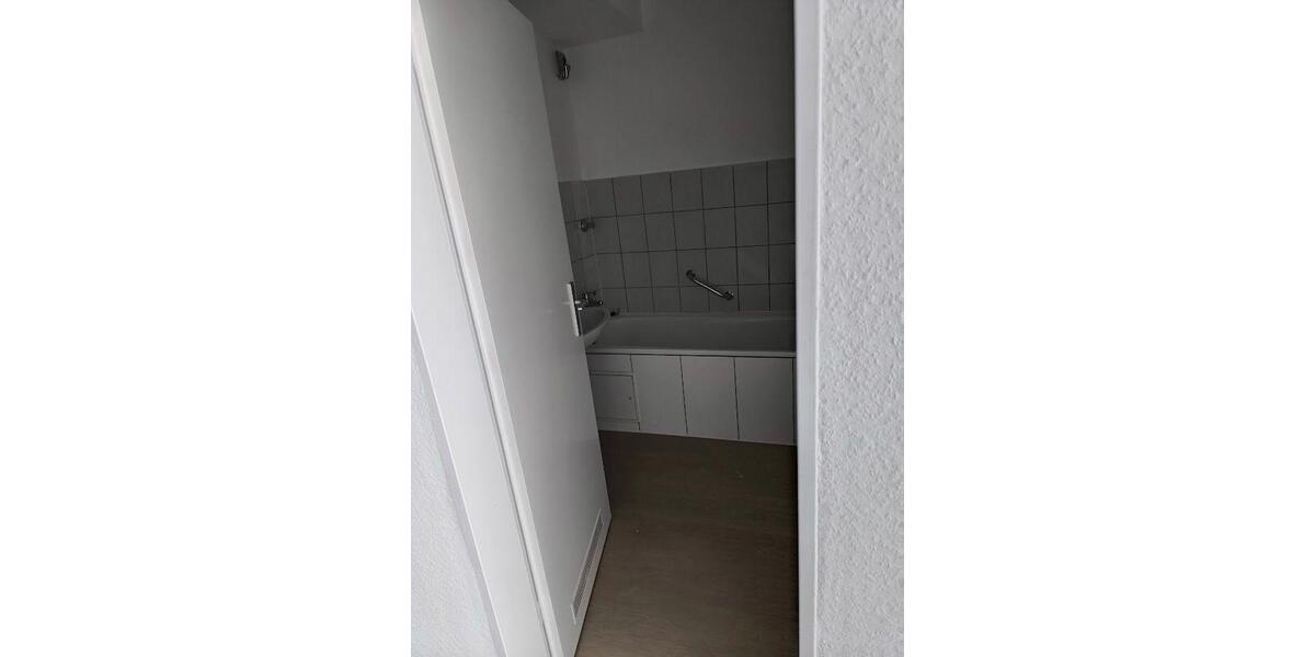Etagenwohnung Iserlohn - 3 Zimmer, 81 m&sup2;, 465&euro; | Angebot:23879600