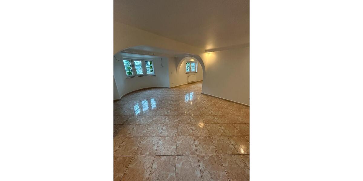 Erdgeschoßwohnung Wuppertal Gemarkung Elberfeld - 2 Zimmer, 70 m&sup2;, 700&euro; | Angebot:25343097